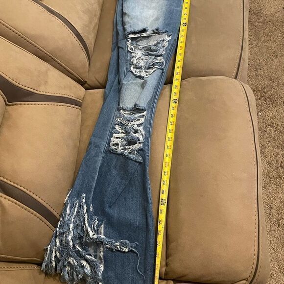 Plus Size Distressed Jeans- NWT - Picture 4 of 12